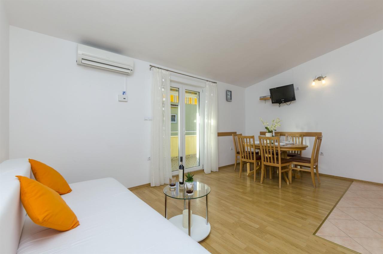 Apartments Srecko Duce Bagian luar foto