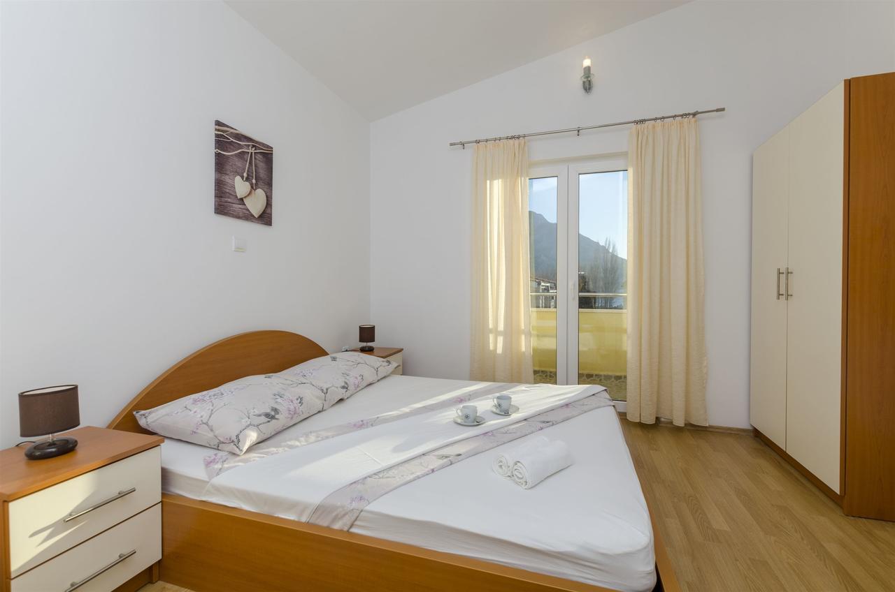 Apartments Srecko Duce Bagian luar foto