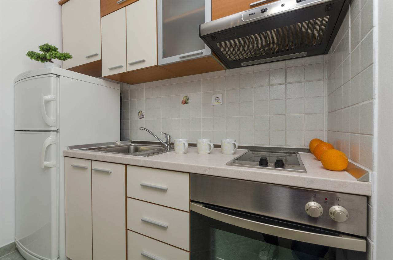 Apartments Srecko Duce Bagian luar foto